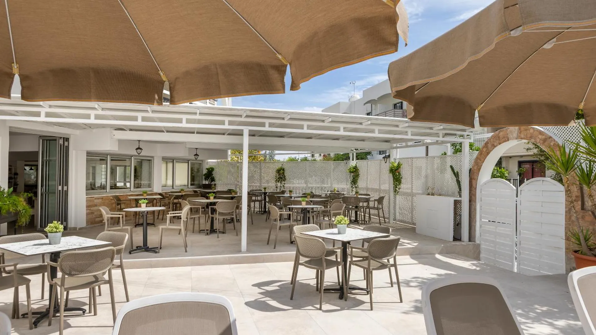 Cactus Hotel Larnaca