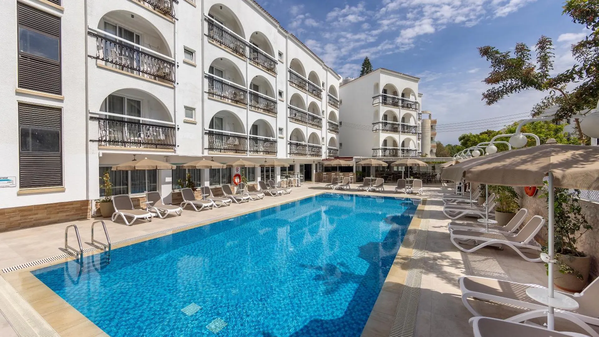 Cactus Hotel Larnaca