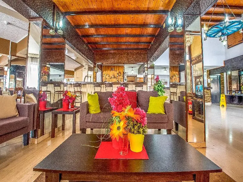Cactus Hotel Larnaca 2*,