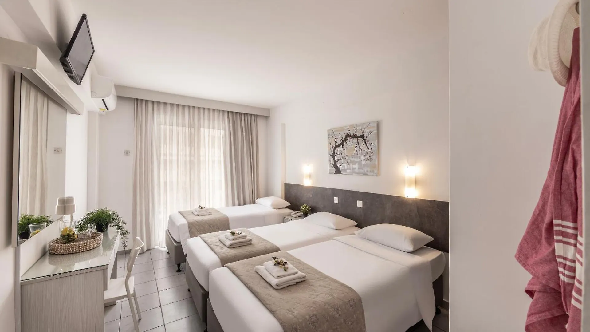 Hotel Cactus Larnaca 2*,