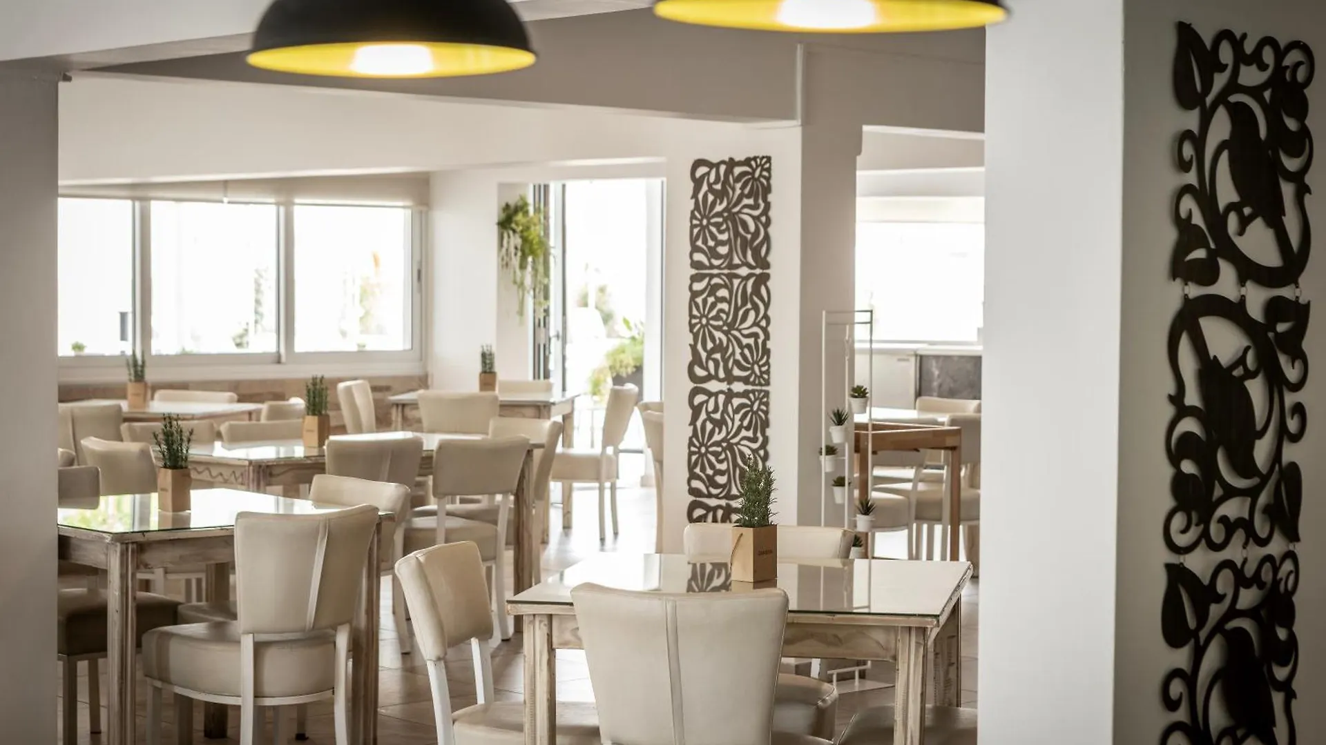 Hotel Cactus Larnaca