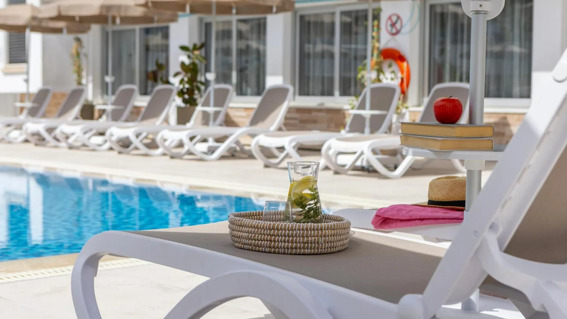 Cactus Hotel Larnaca
